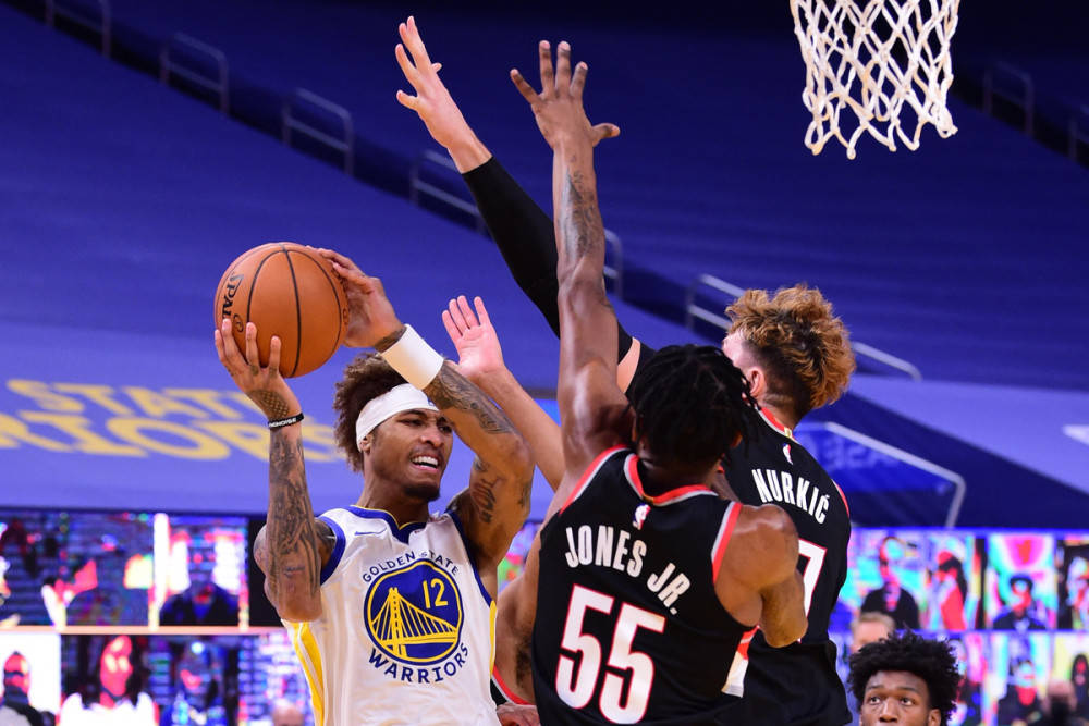  布雷斯特替补席集体发力，下半场换人调整改变战局