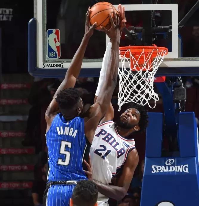  班凯罗首秀惊艳魔术新秀赛季最佳候选渐露锋芒